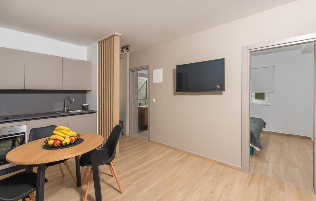 Apartment Vitamare Porec Bagian luar foto
