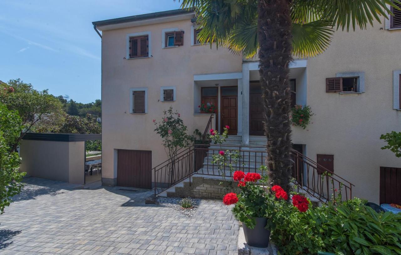 Apartment Vitamare Porec Bagian luar foto